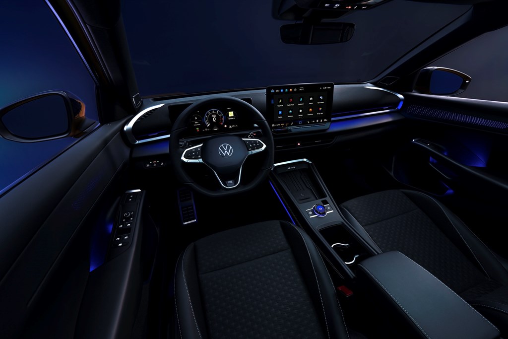 db2025au00929_large.jpg