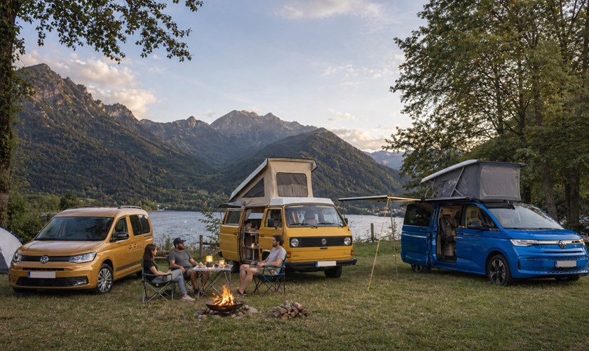 Trois campers Volkswagen, autant de façons de voyager