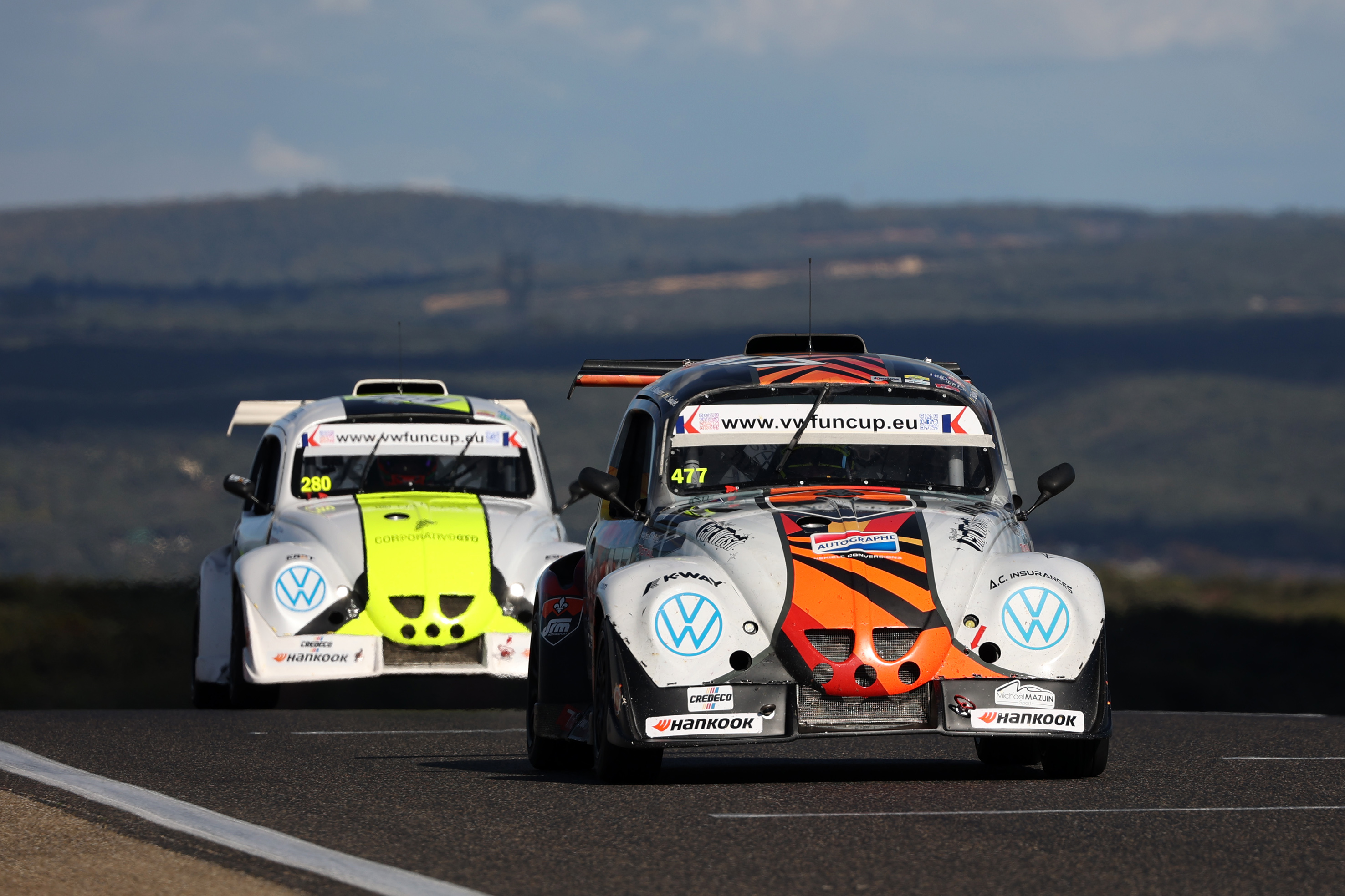 La #477 DRM Autographe Cup et la #280 Milo Socardenne se partagent les titres !