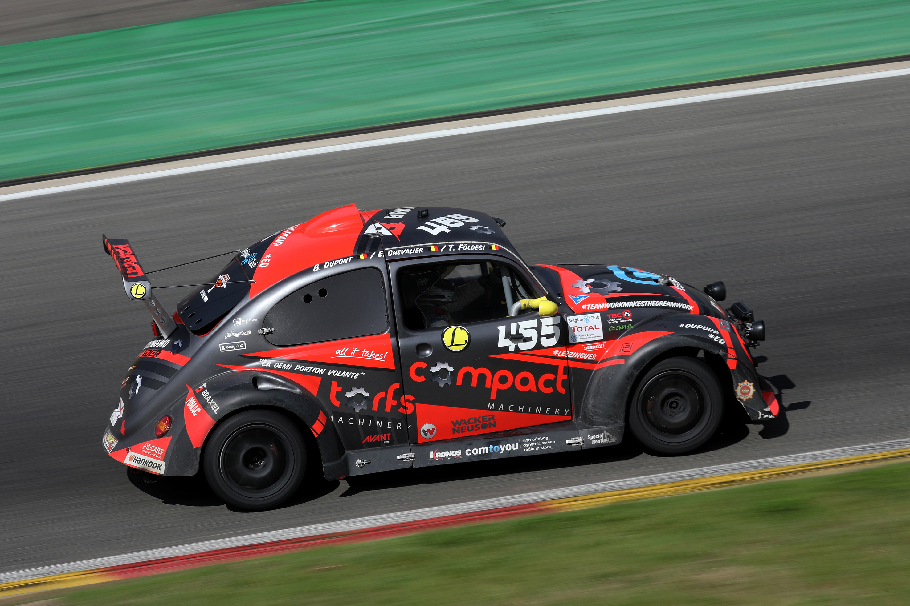 La VW Fun Cup et Torfs Compact Machinery s’associent pour 2022