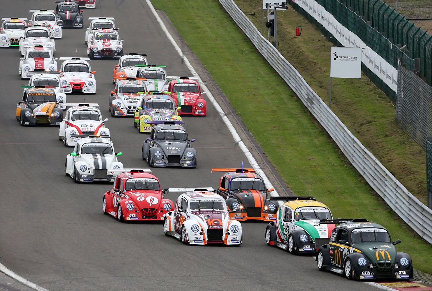 Offre limitée : les Hankook 25 Heures VW Fun Cup en VIP !