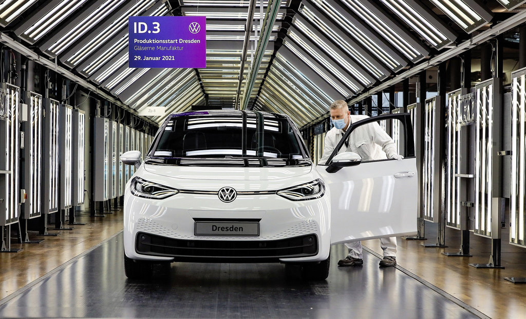 Production de véhicules électriques pour le monde entier