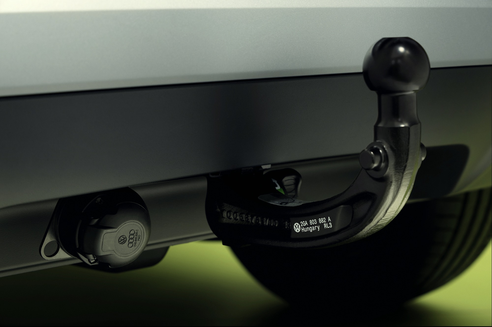 DB2026AU00544_large.jpg