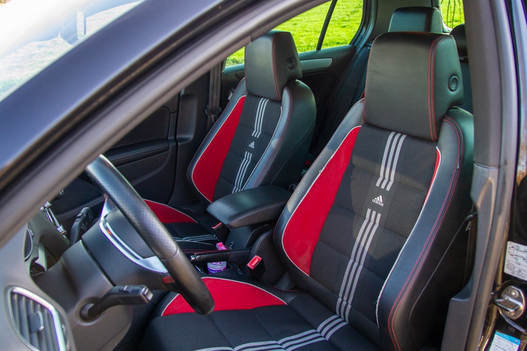 gti-50-golf-vi-gti-kevin-14.jpg