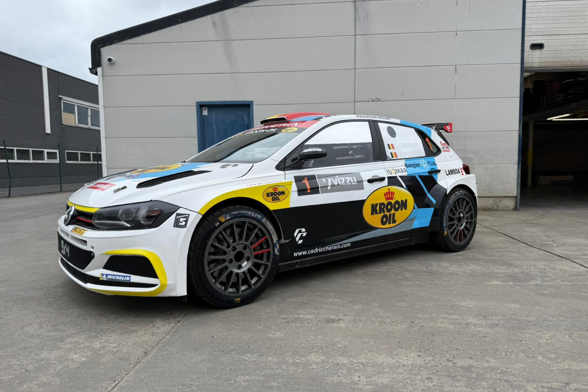Cédric Cherain et Xavier Portier en Volkswagen Polo GTI Rally2 au départ du Sezoensrally